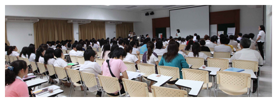 ภาควิชาการบัญชีพบนักศึกษาเอกสาขาวิชาการบัญชี ชั้นปีที่ 1 ปีการศึกษา 2555